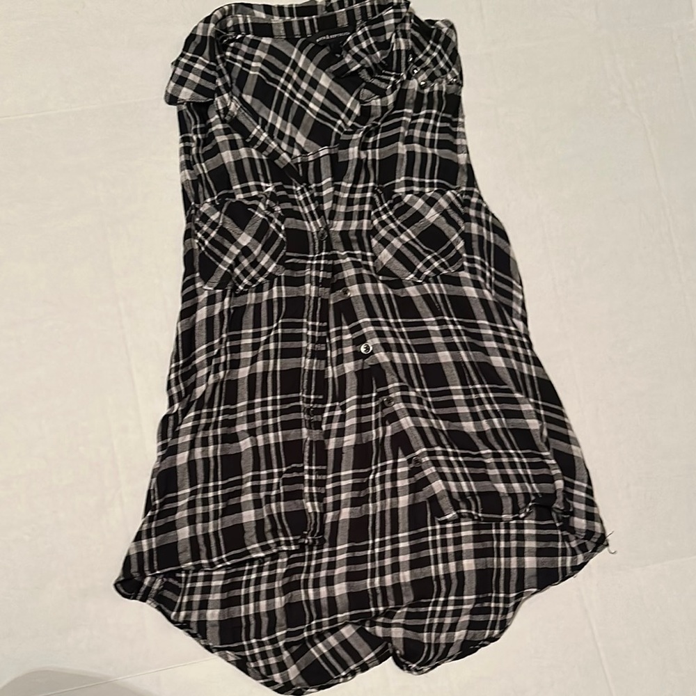 Rock & Republic Black and White Plaid Button Down Shirt